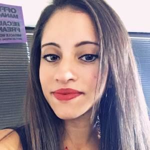 Meet your Posher, Nadia